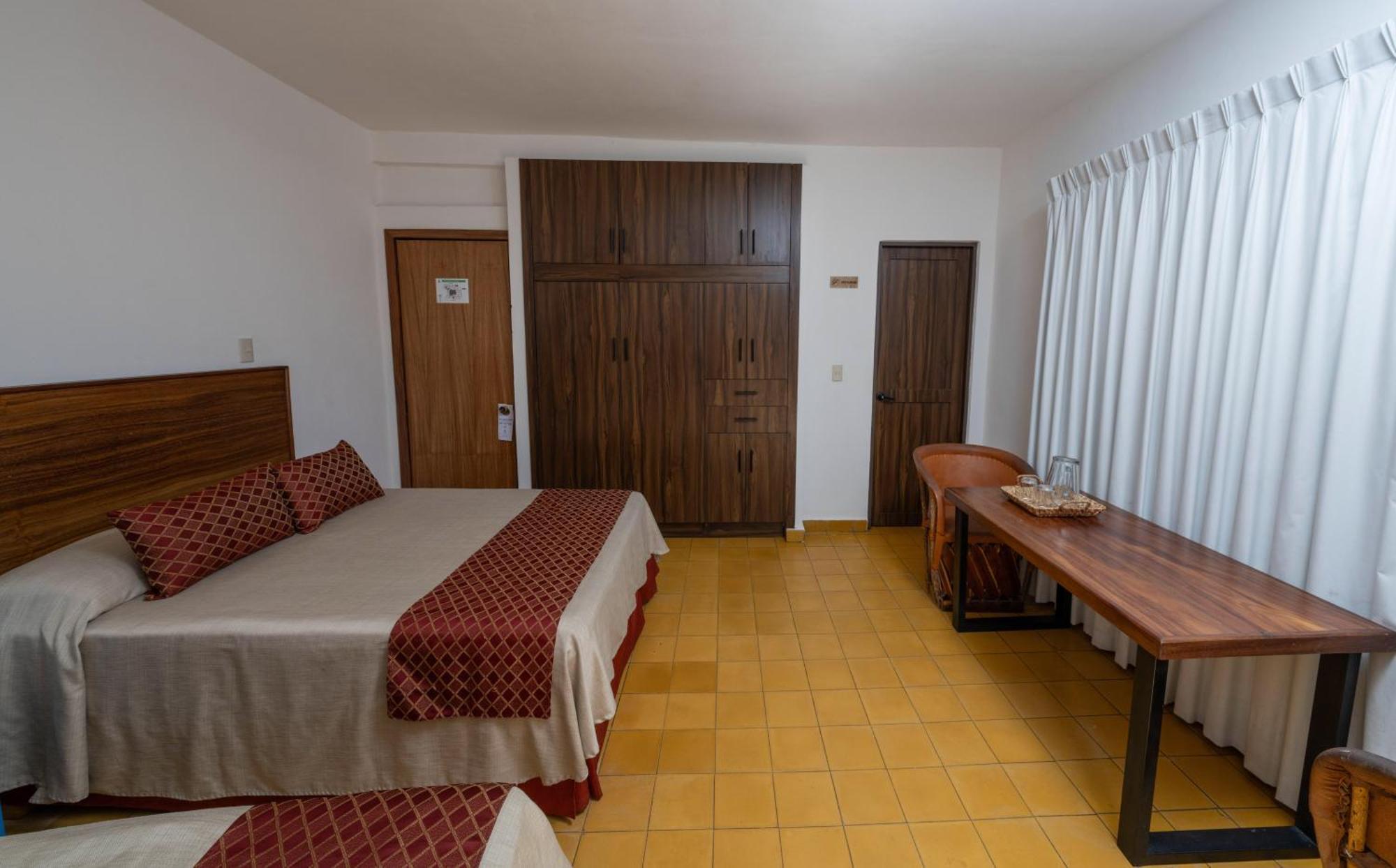 Hotel Encino Malecon Centro Puerto Vallarta Bilik gambar