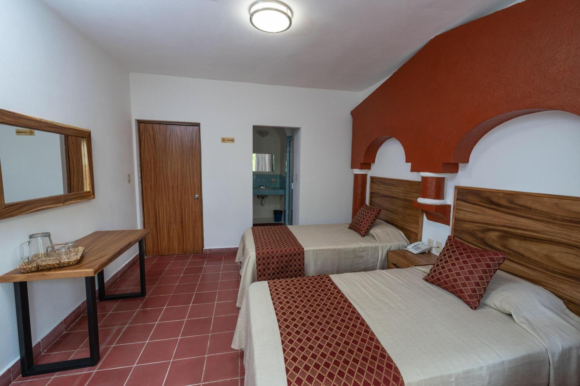 Hotel Encino Malecon Centro Puerto Vallarta Bilik gambar